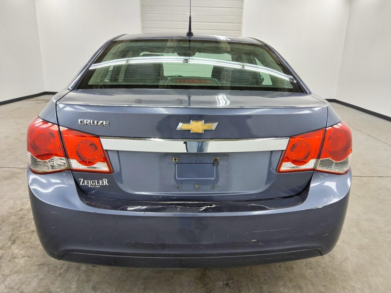 2013 Chevrolet Cruze Ls - zdjęcie 6