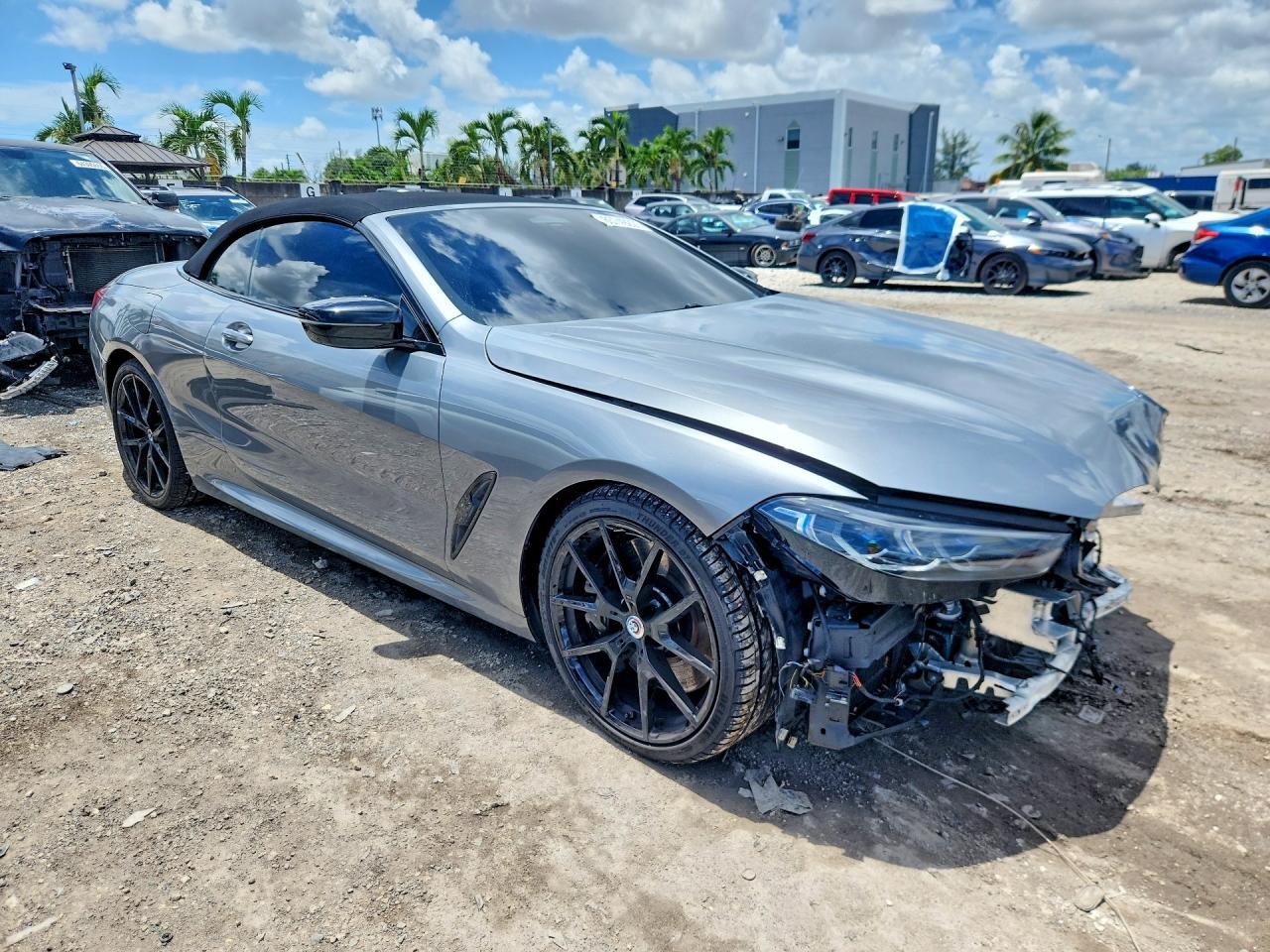 2023 BMW Seria 8 Cabrio M850i - zdjęcie 4