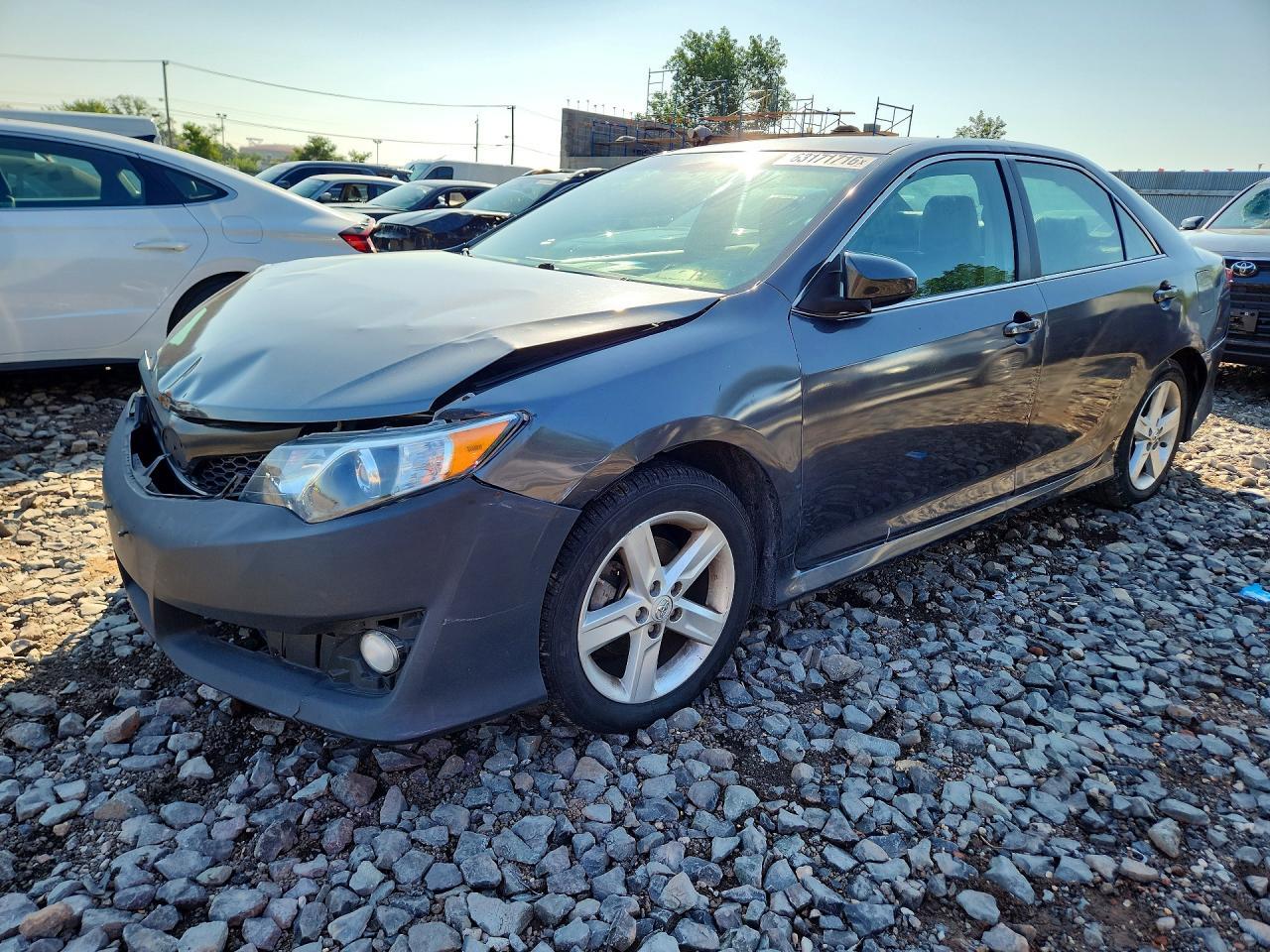 2013 Toyota Camry Se - zdjęcie główne