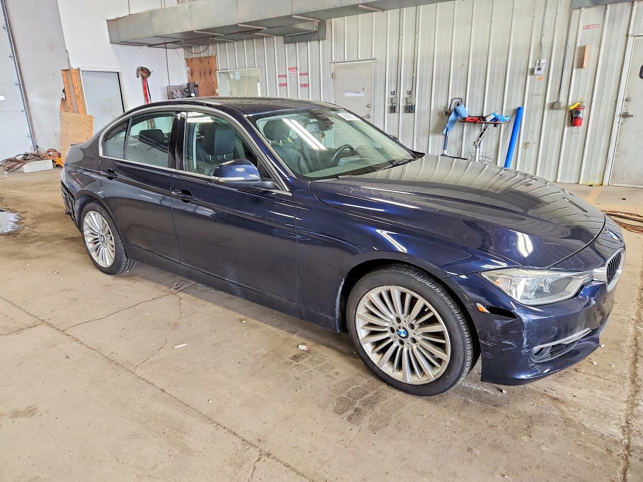 2015 BMW Seria 3 335i - zdjęcie 4