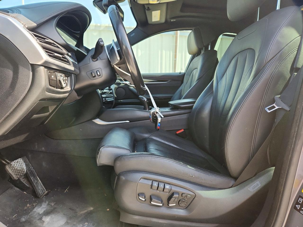 2016 BMW X6 xDrive50I - zdjęcie 7