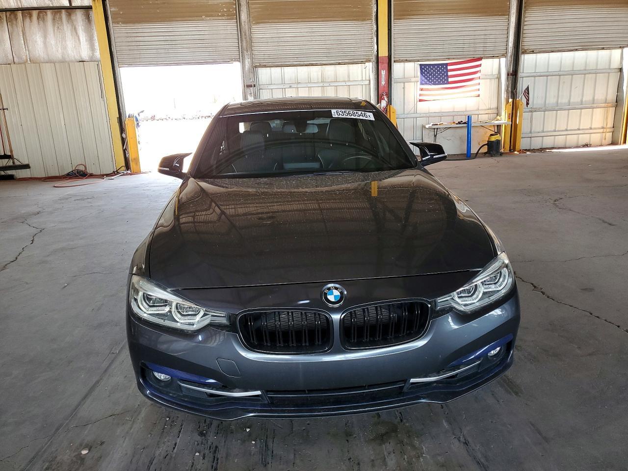 2018 BMW 330 I - zdjęcie 5
