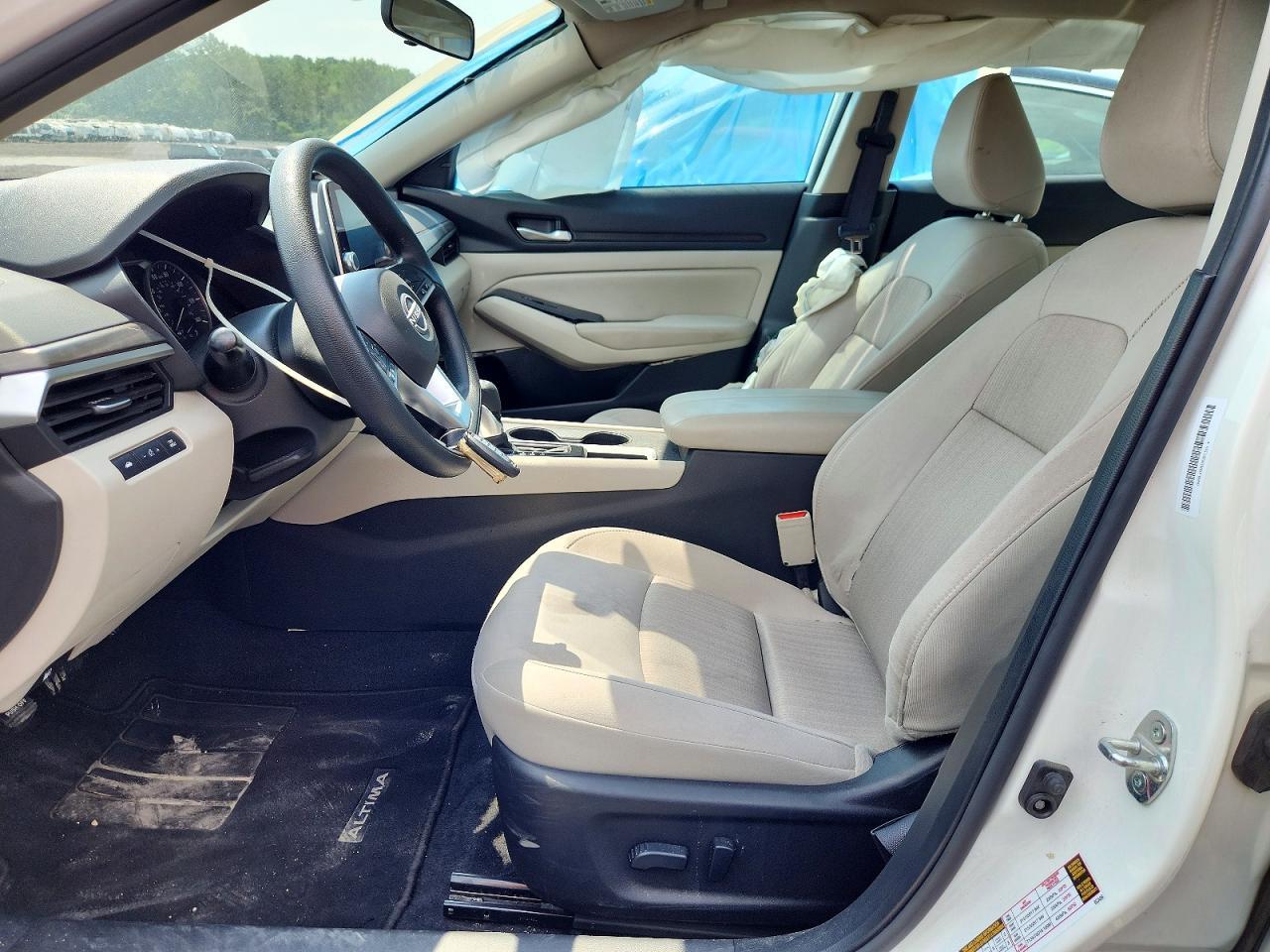 2025 Nissan Altima Sv - zdjęcie 7