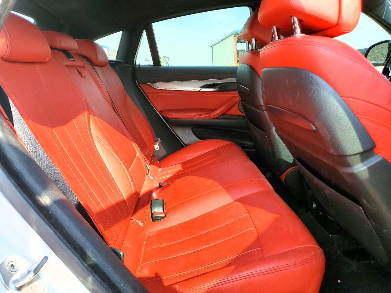 2016 BMW X6 xDrive35I - zdjęcie 11