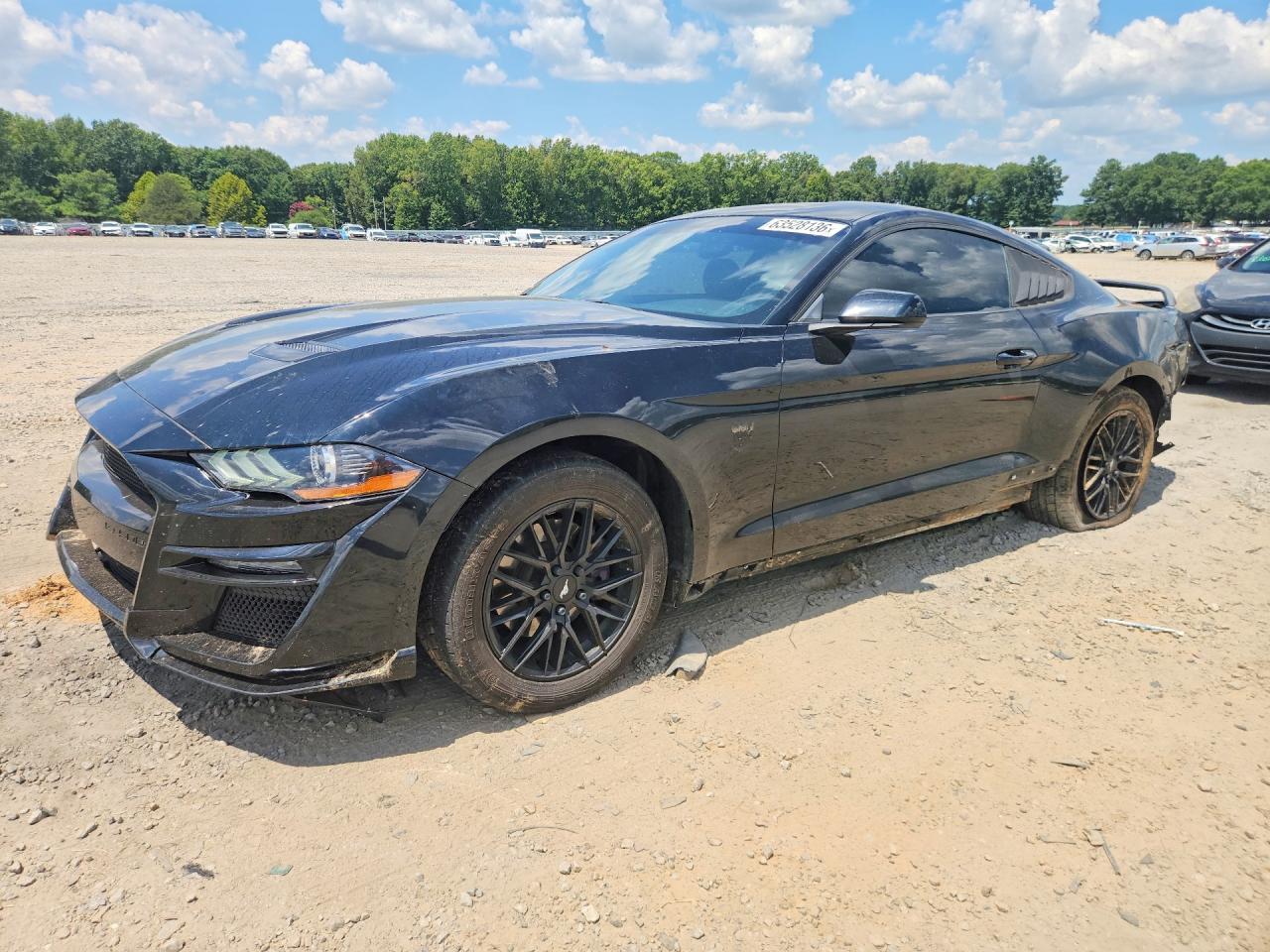 2018 Ford Mustang - zdjęcie główne