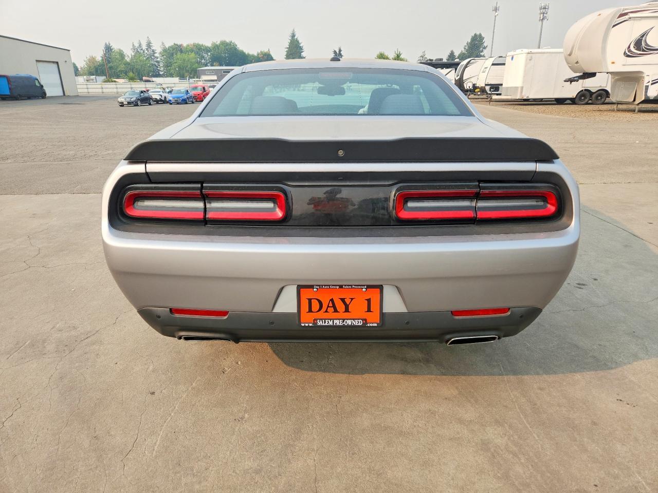 2016 Dodge Challenger Sxt - zdjęcie 6