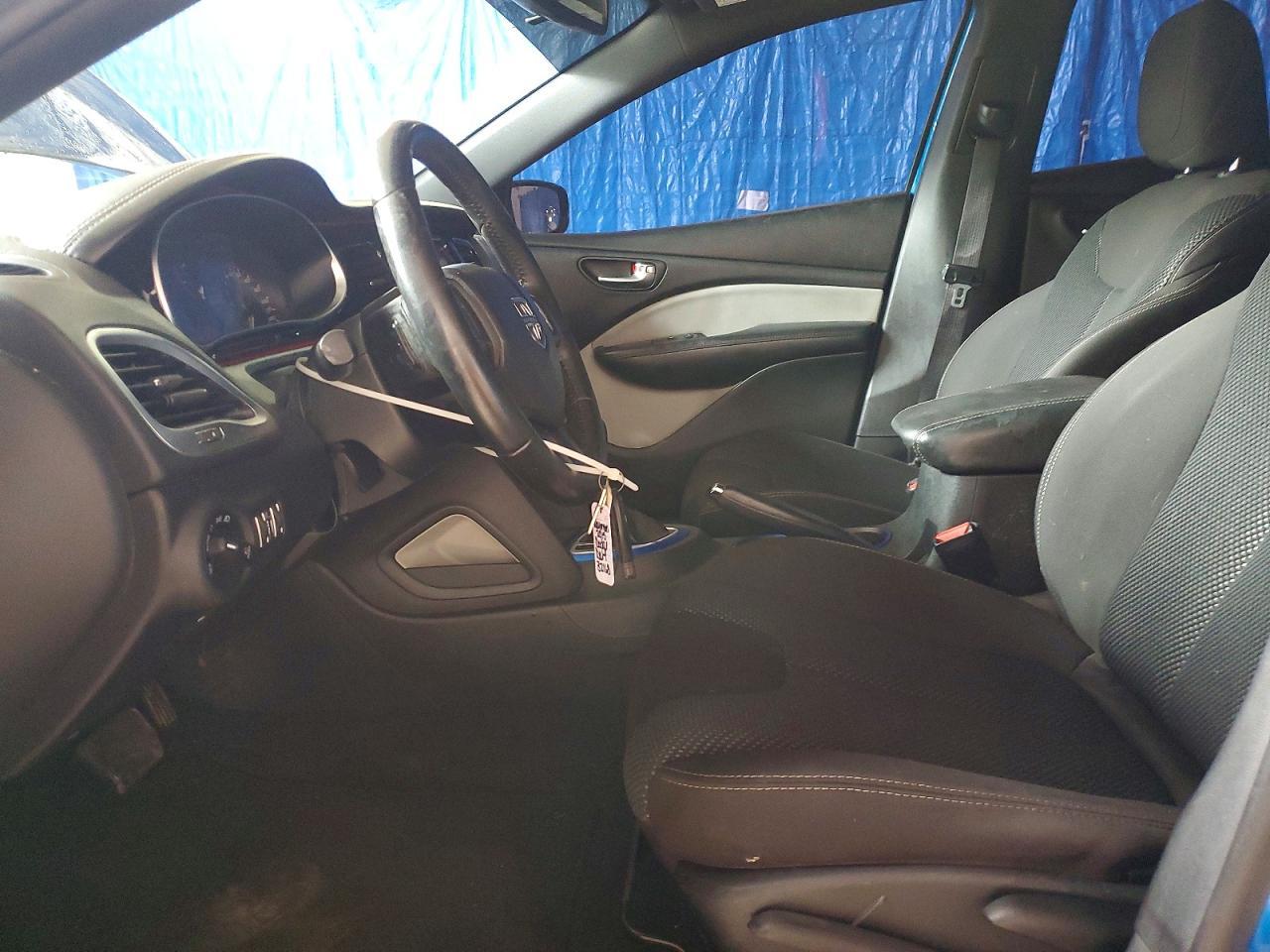 2015 Dodge Dart Sxt - zdjęcie 7