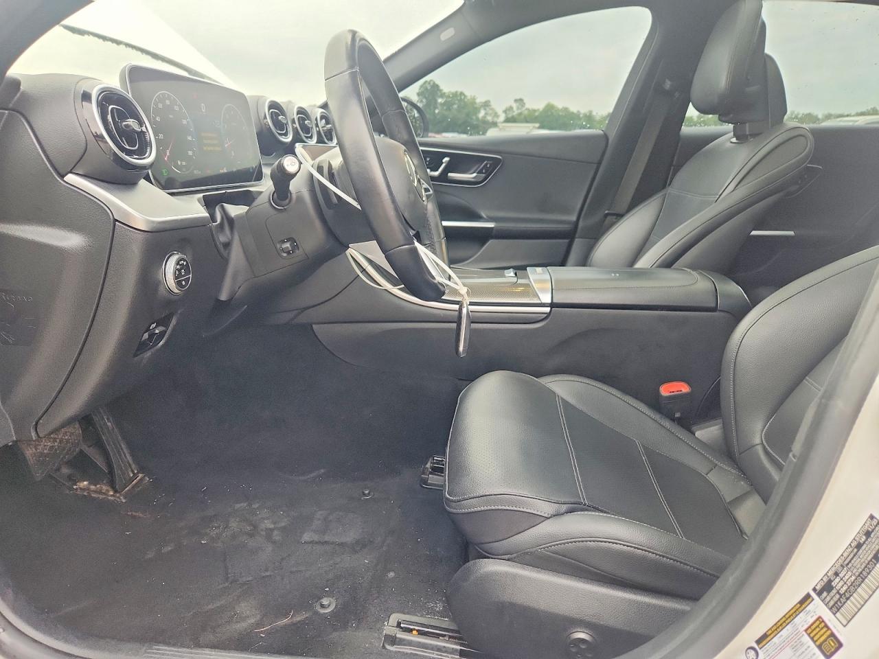 2024 Mercedes-Benz C 300 - zdjęcie 7