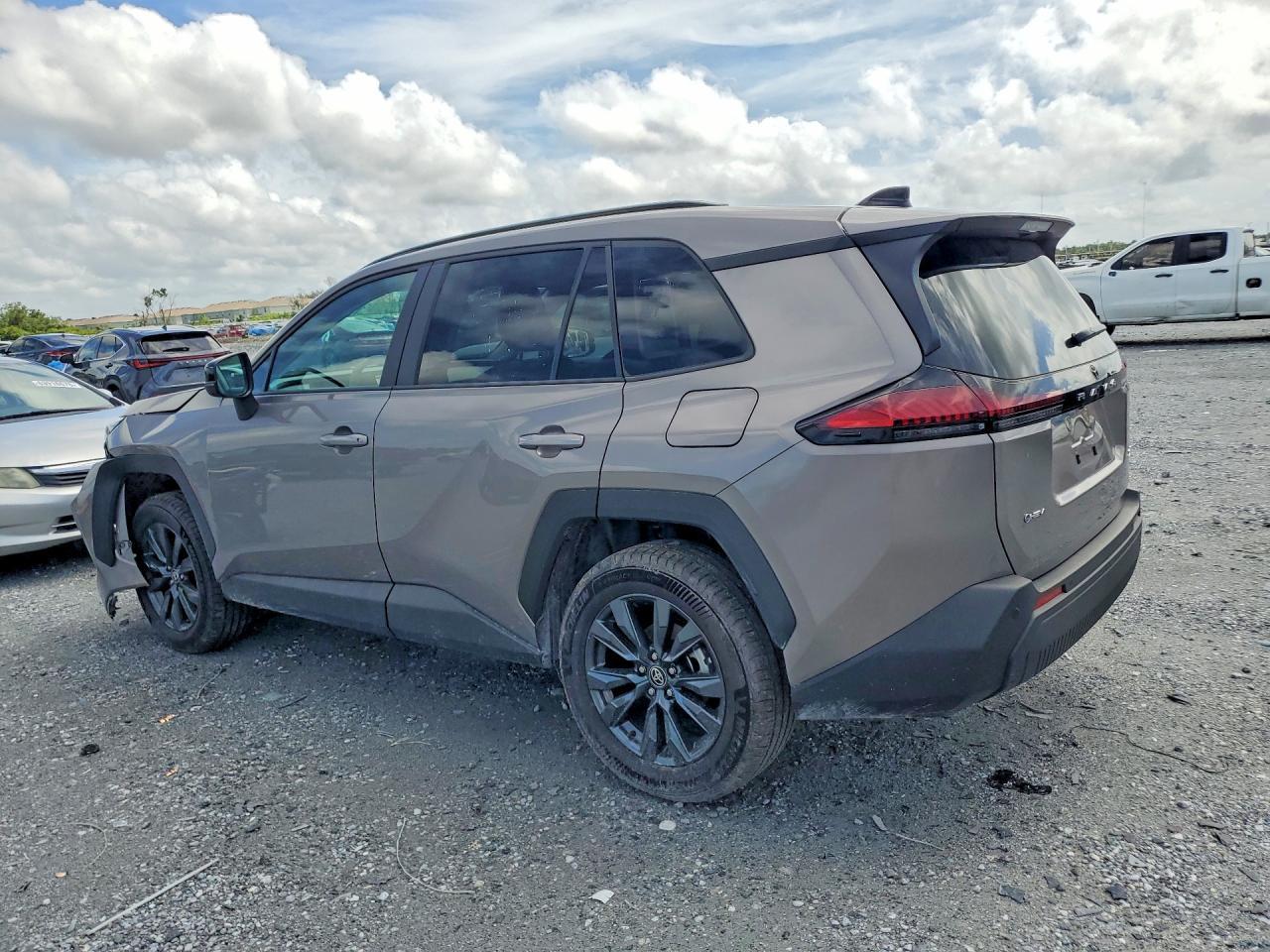 2026 Toyota Rav4 Xle Premium - zdjęcie 2