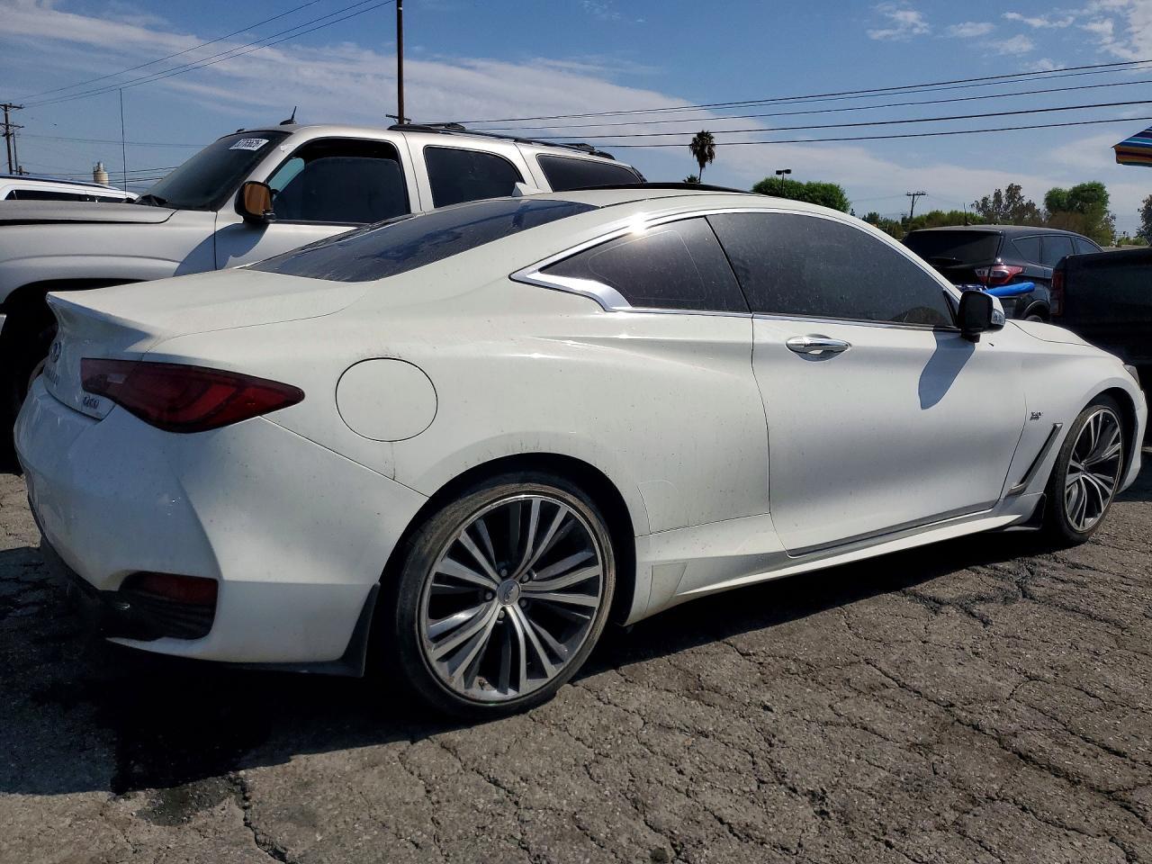2018 Infiniti Q60 3.0T Luxe - zdjęcie 3