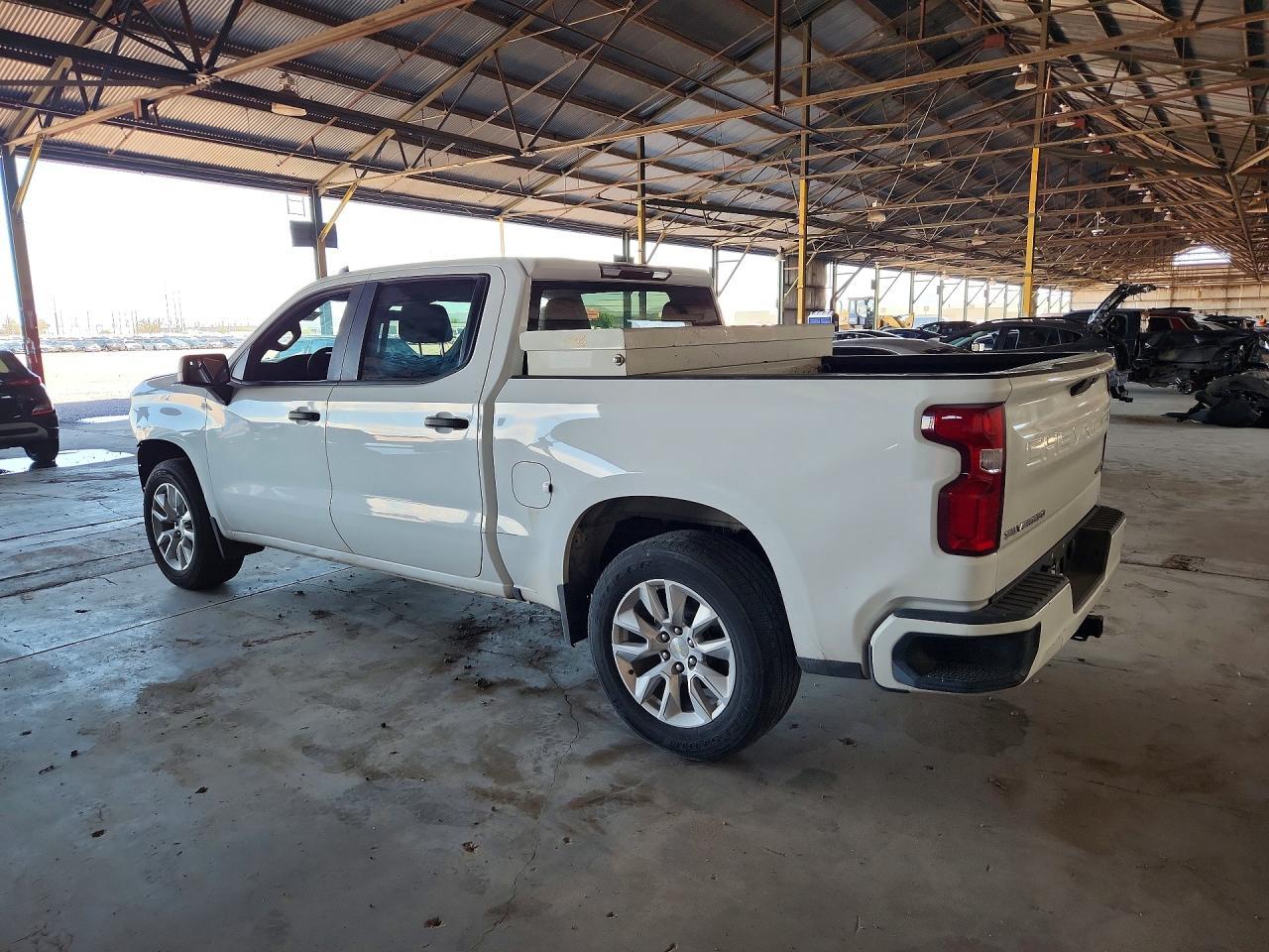 2021 Chevrolet Silv1500 4Wd - zdjęcie 2