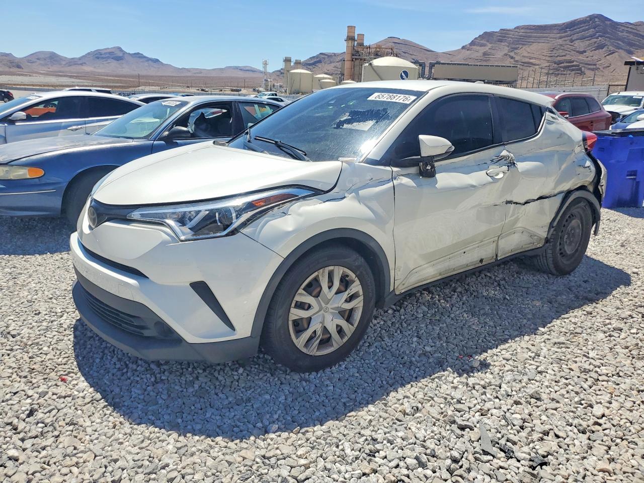 2019 Toyota C-Hr Le - zdjęcie główne