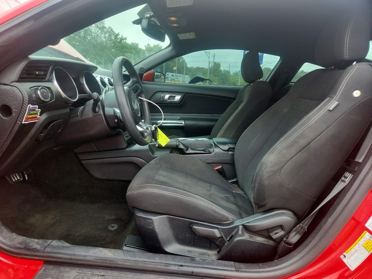 2018 Ford Mustang - zdjęcie 7