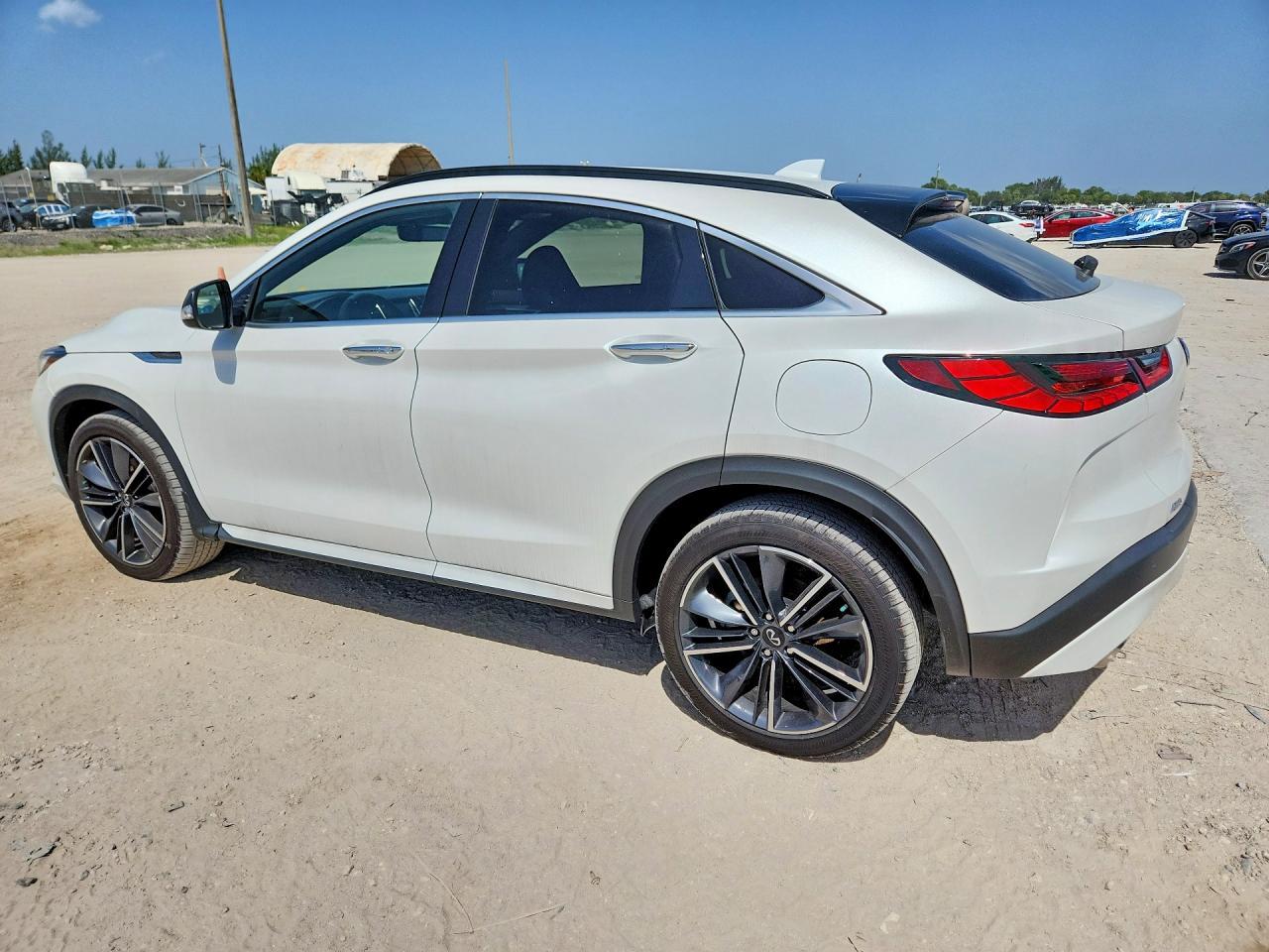 2025 Infiniti Qx55 Luxe - zdjęcie 2