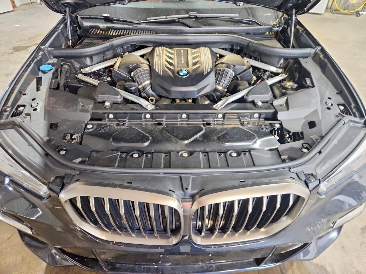 2021 BMW X5 M50I - zdjęcie 12