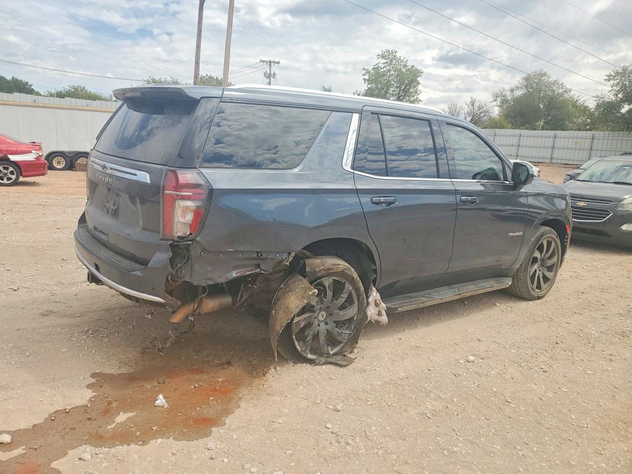 2021 Chevrolet Tahoe C1500 Ls - zdjęcie 3