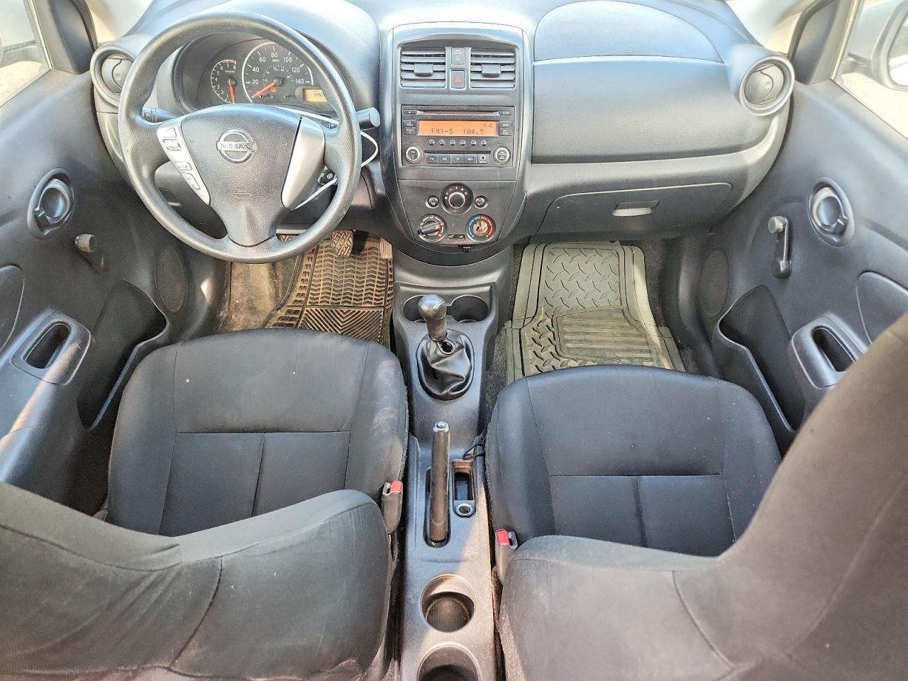 2016 Nissan Versa 1.6 S - zdjęcie 8