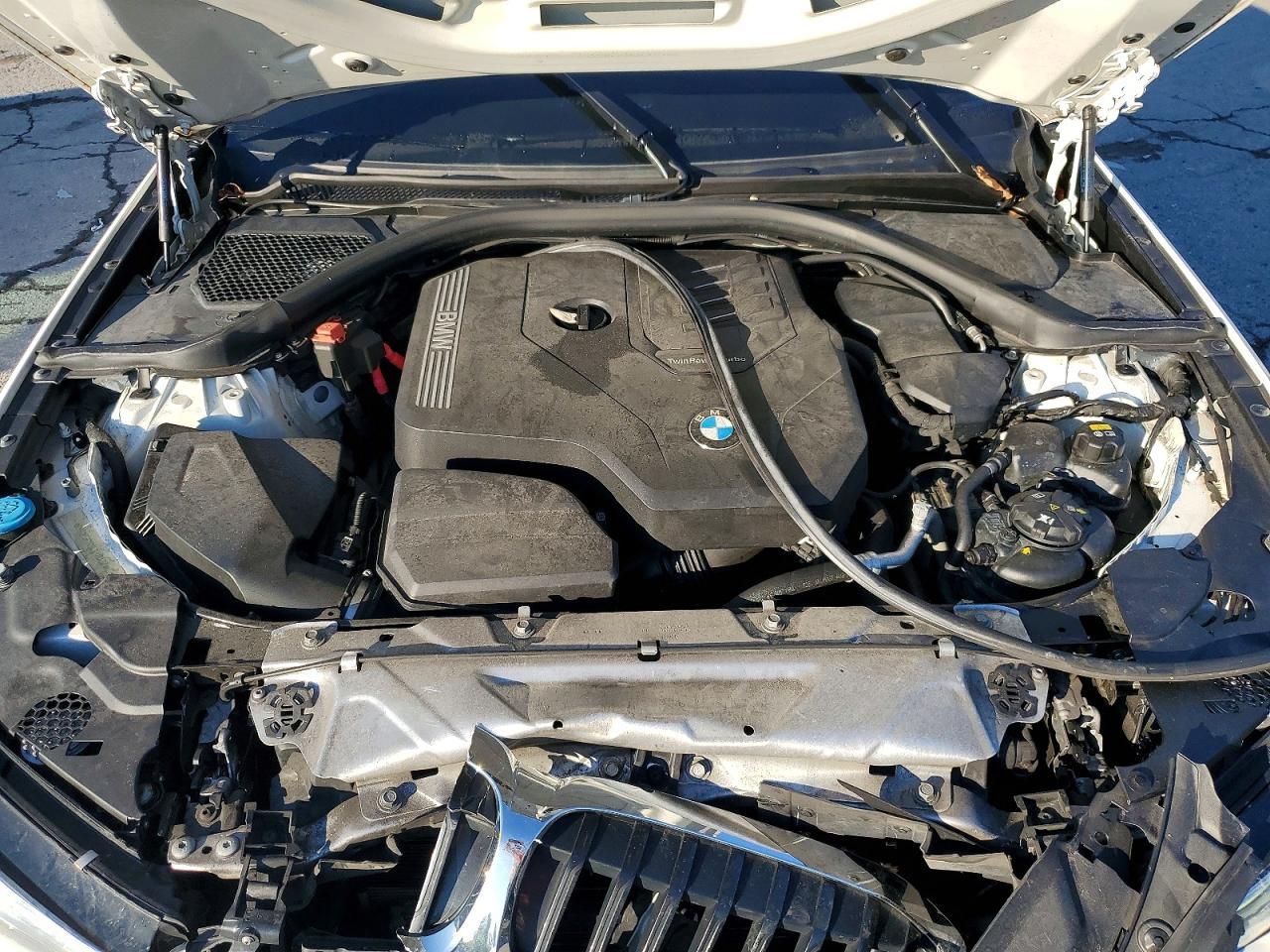 2020 BMW 330I - zdjęcie 11