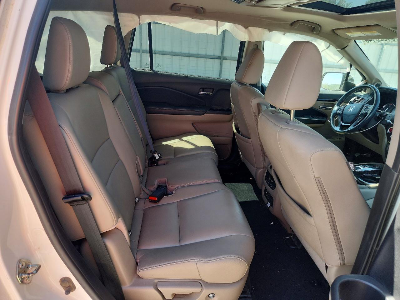 2017 Honda Pilot Touring - zdjęcie 11