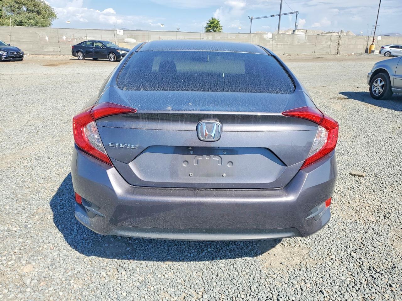 2018 Honda Civic Lx - zdjęcie 6