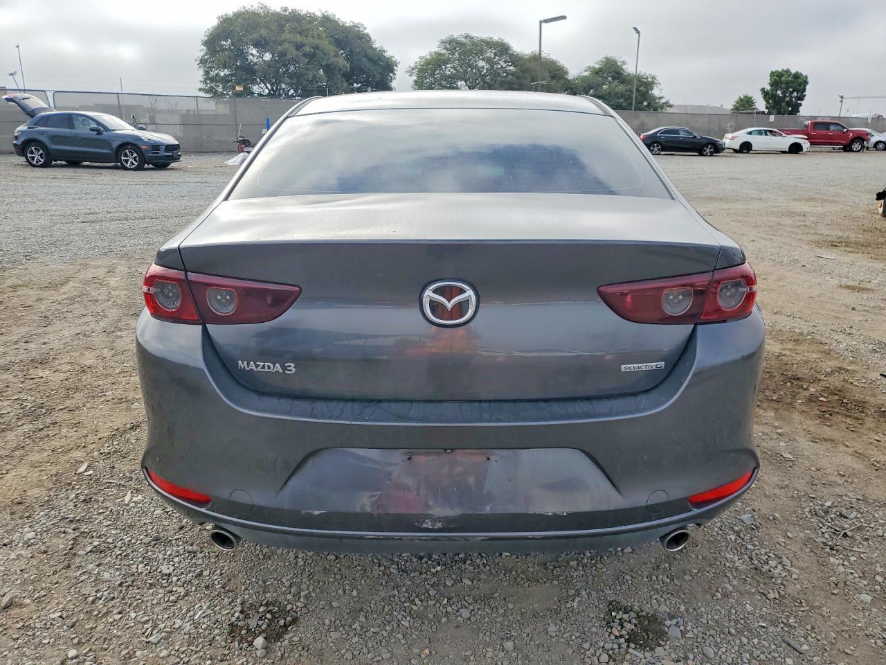 2019 Mazda 3 Preferred Plus - zdjęcie 6