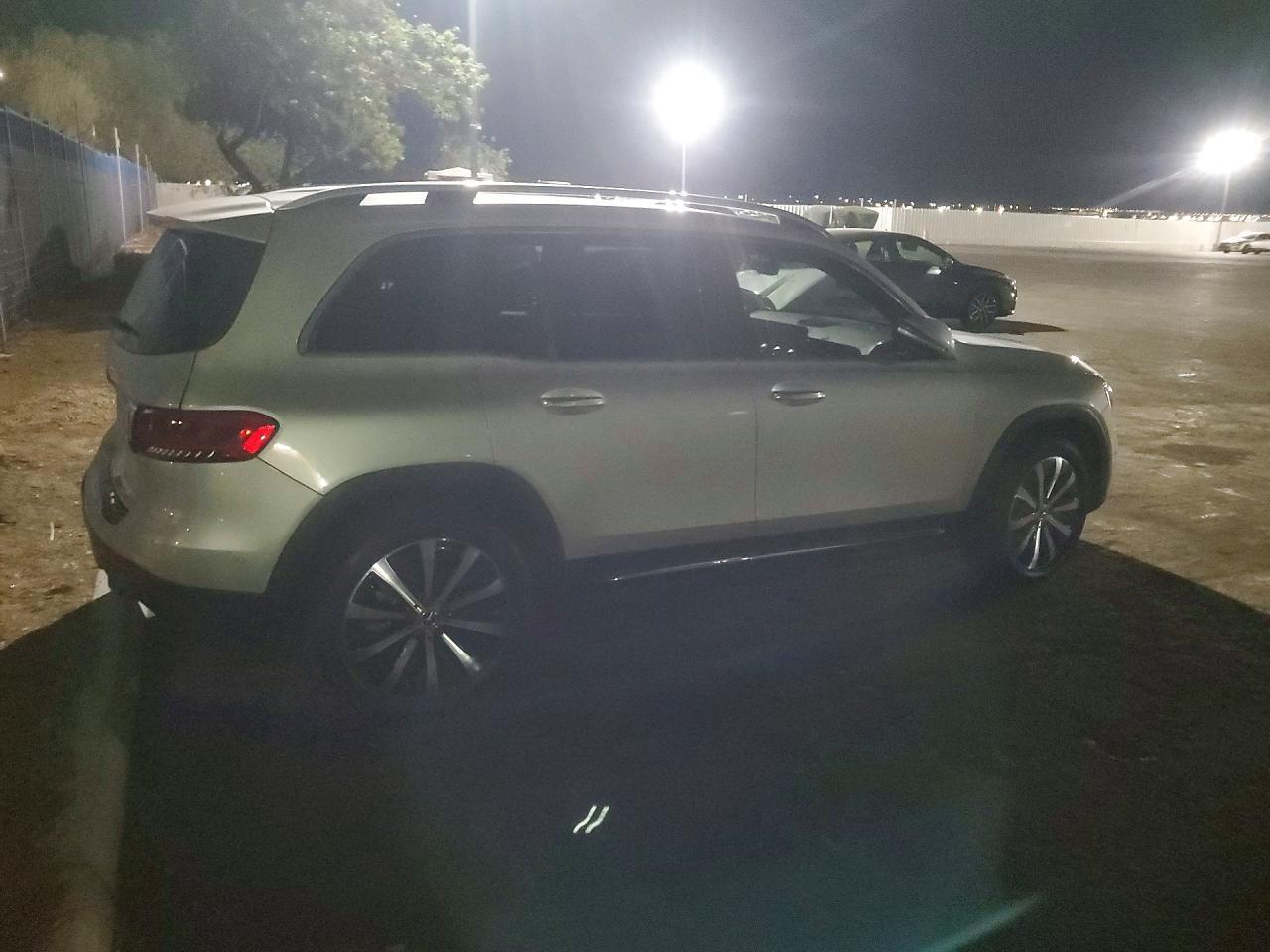 2021 Mercedes-Benz Glb 250 - zdjęcie 3