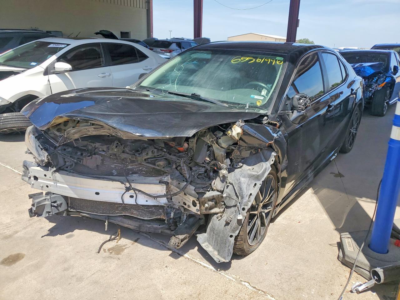 2021 Toyota Camry Se - zdjęcie główne