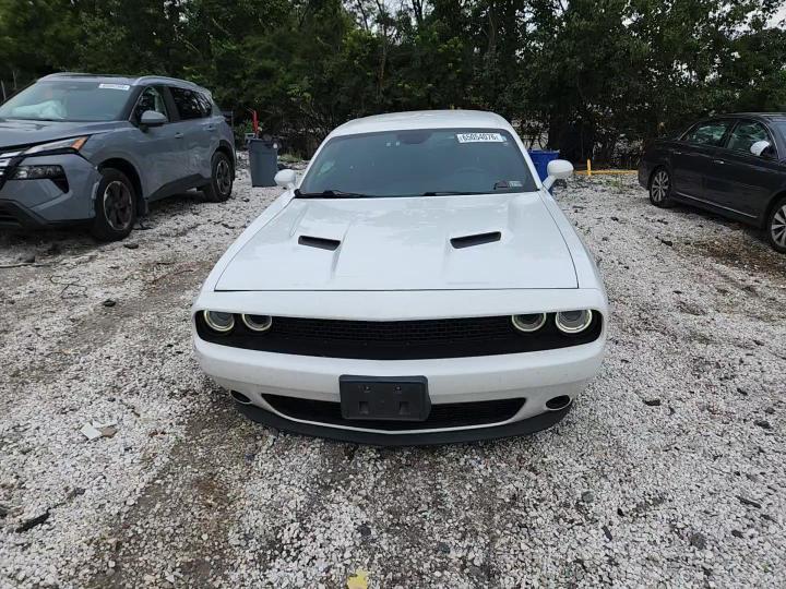 2017 Dodge Challenger Sxt - zdjęcie 13