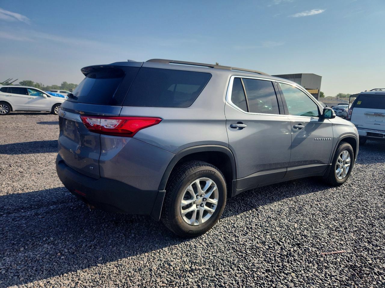 2020 Chevrolet Traverse - zdjęcie 3