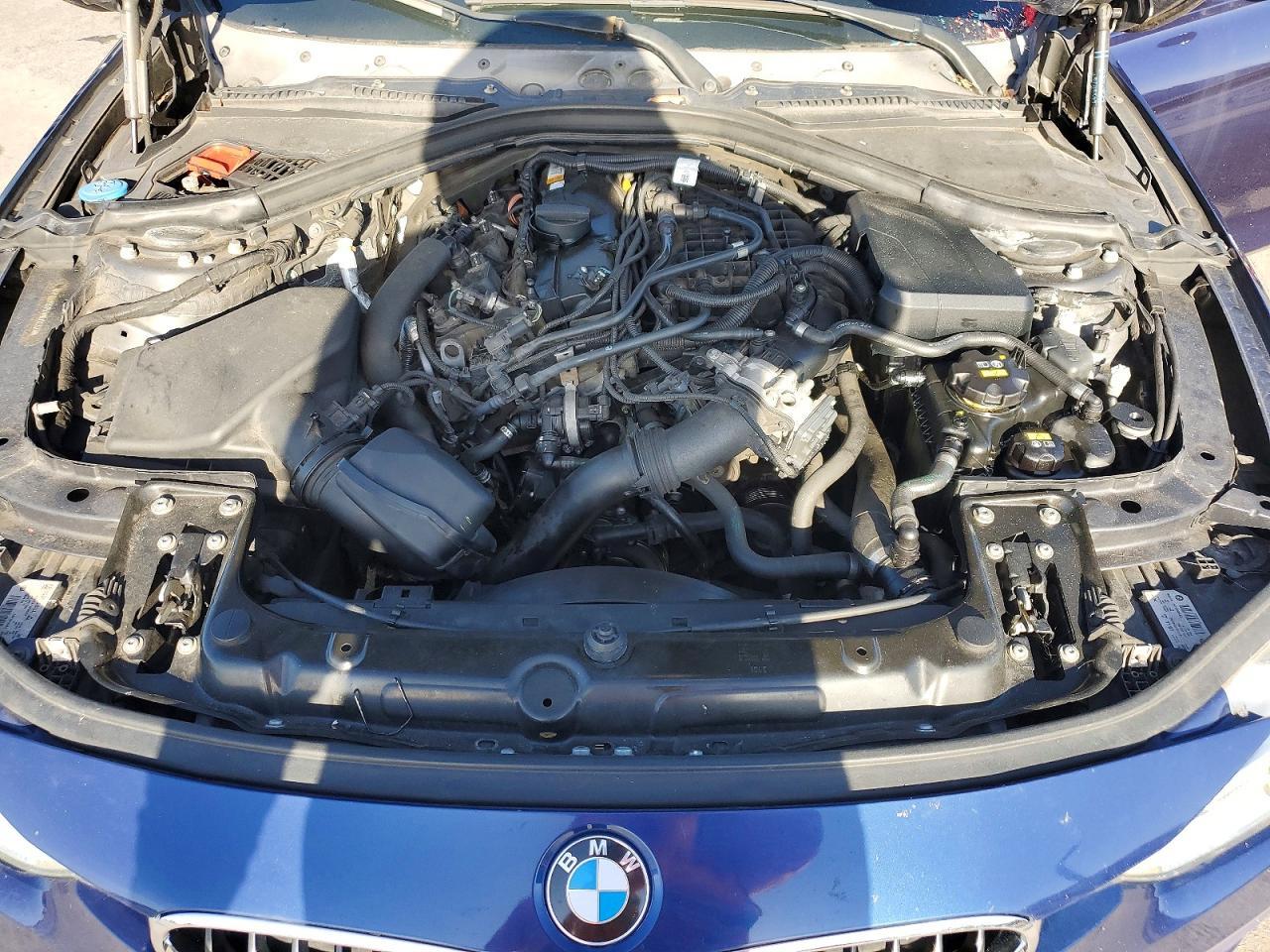2017 BMW 330 Xi - zdjęcie 11