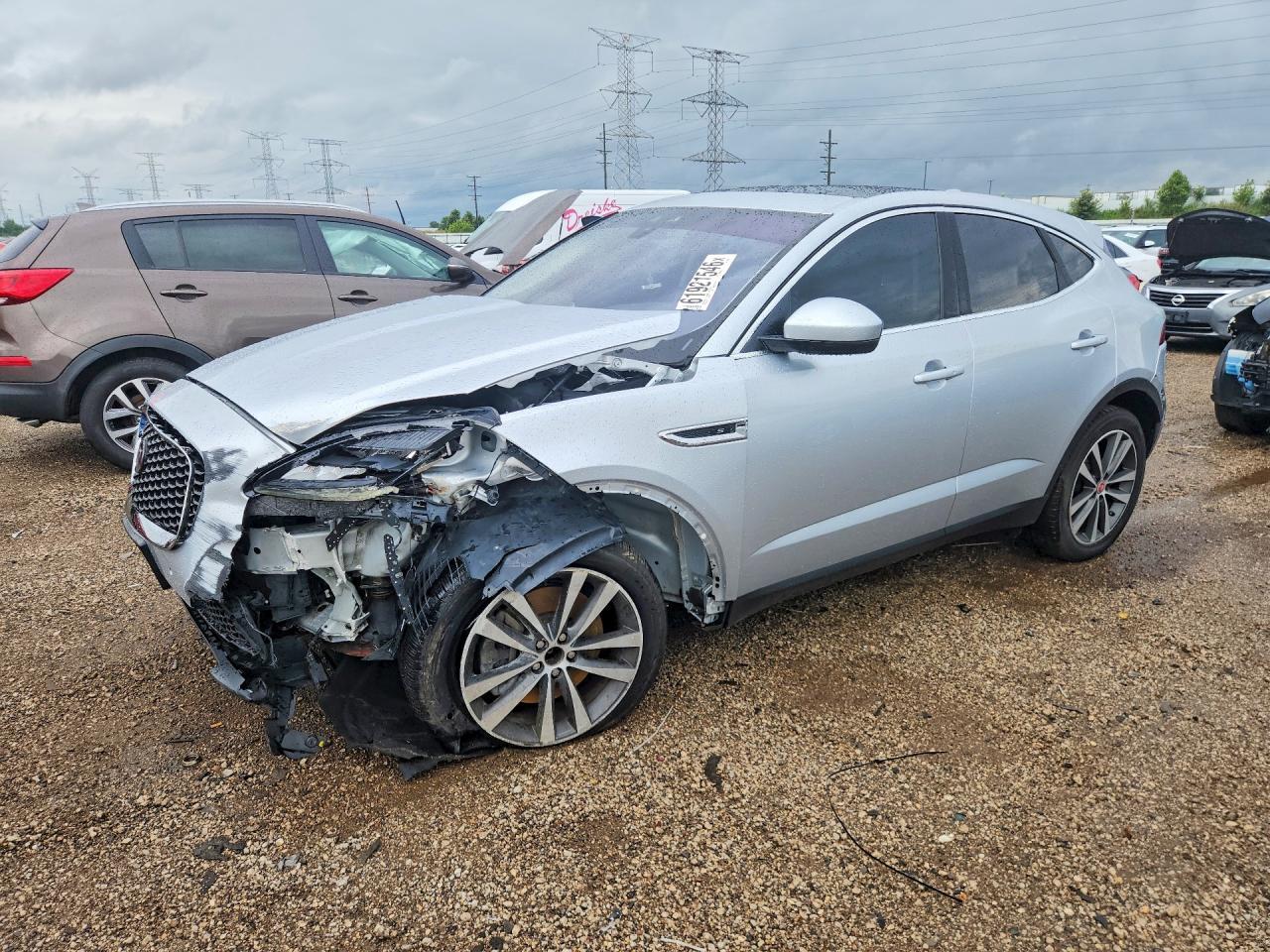 2018 Jaguar E-Pace S - zdjęcie główne