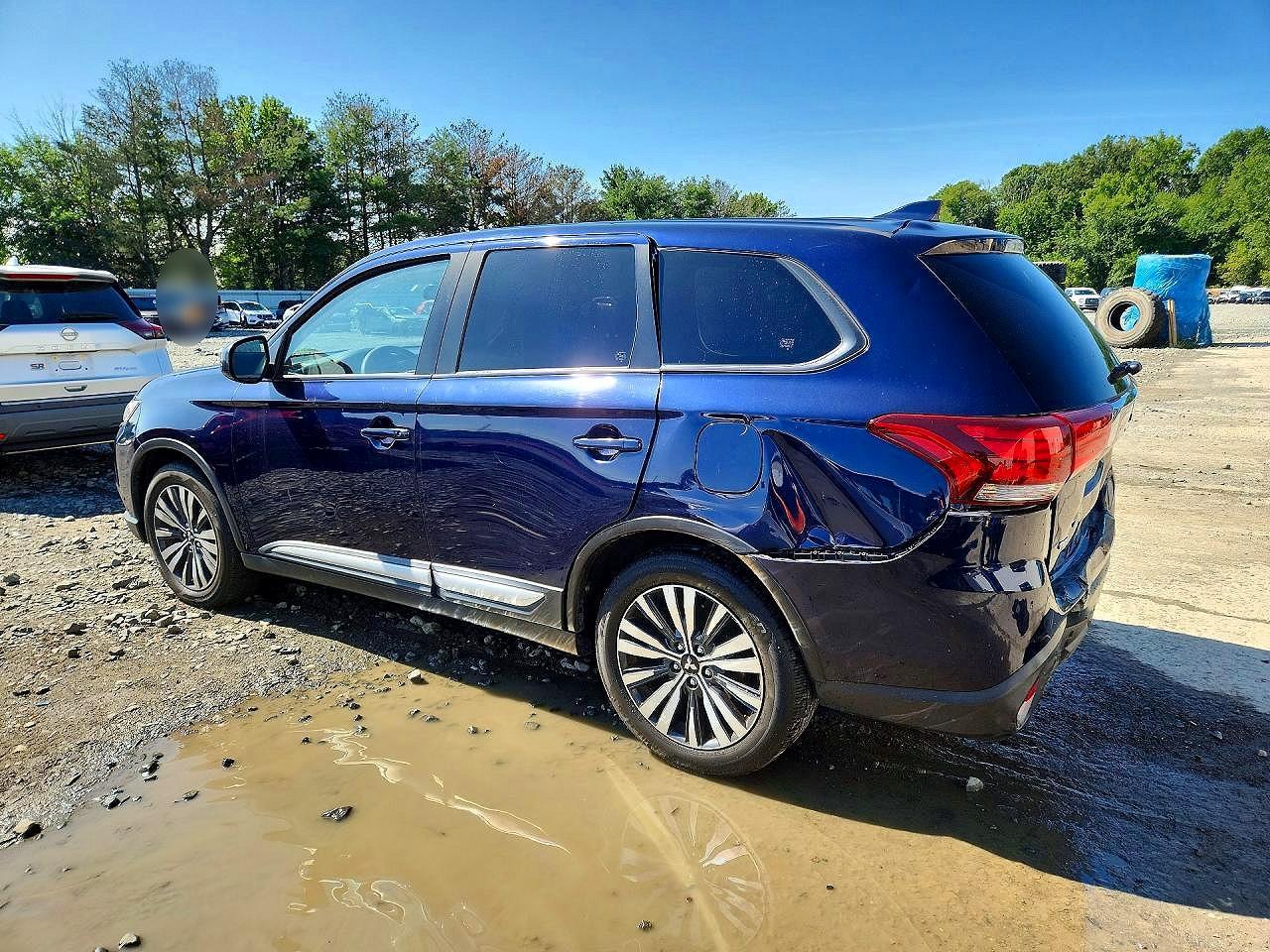 2020 Mitsubishi Outlander - zdjęcie 2