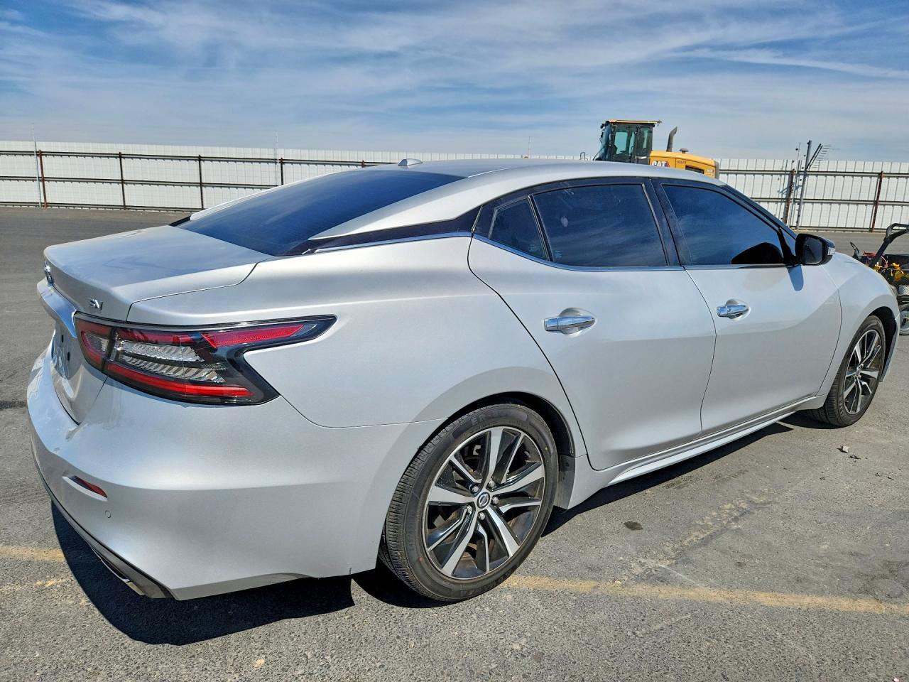 2022 Nissan Maxima Sv - zdjęcie 3