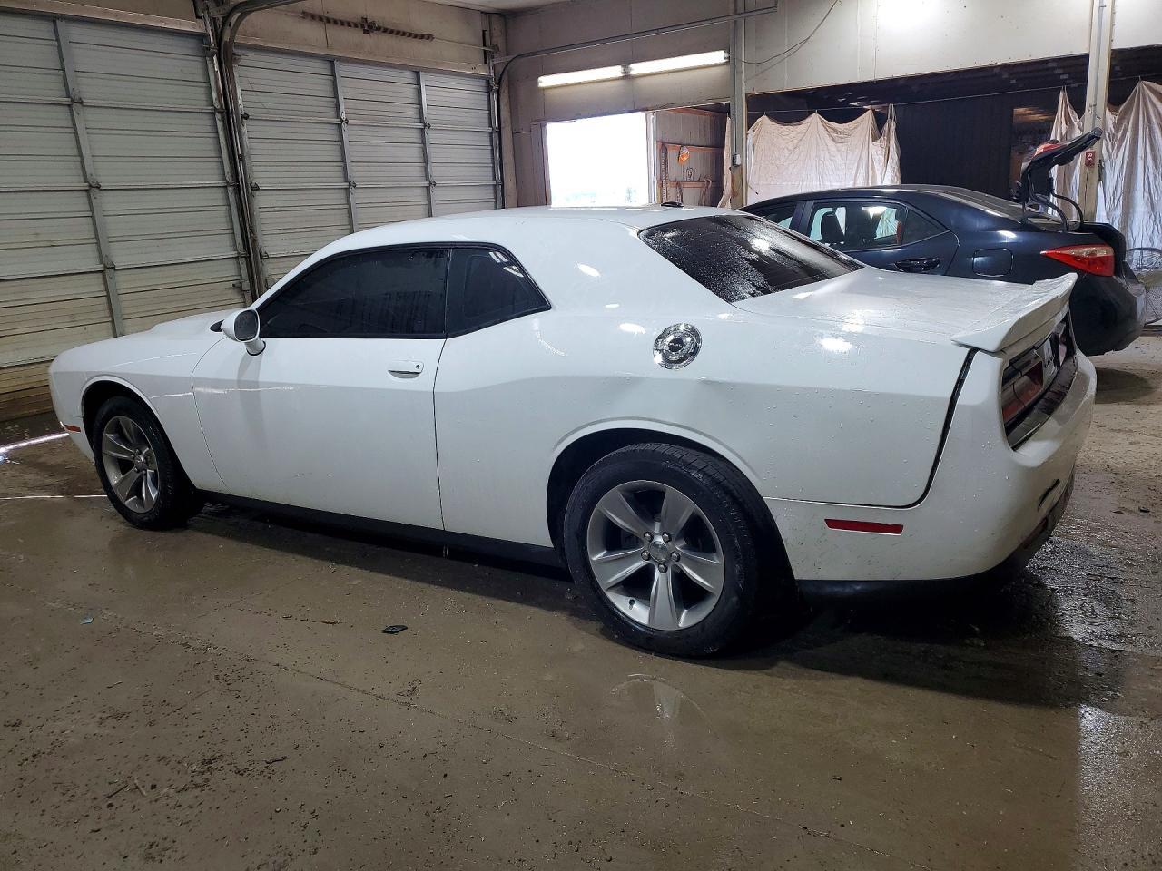 2019 Dodge Challenger Sxt - zdjęcie 2