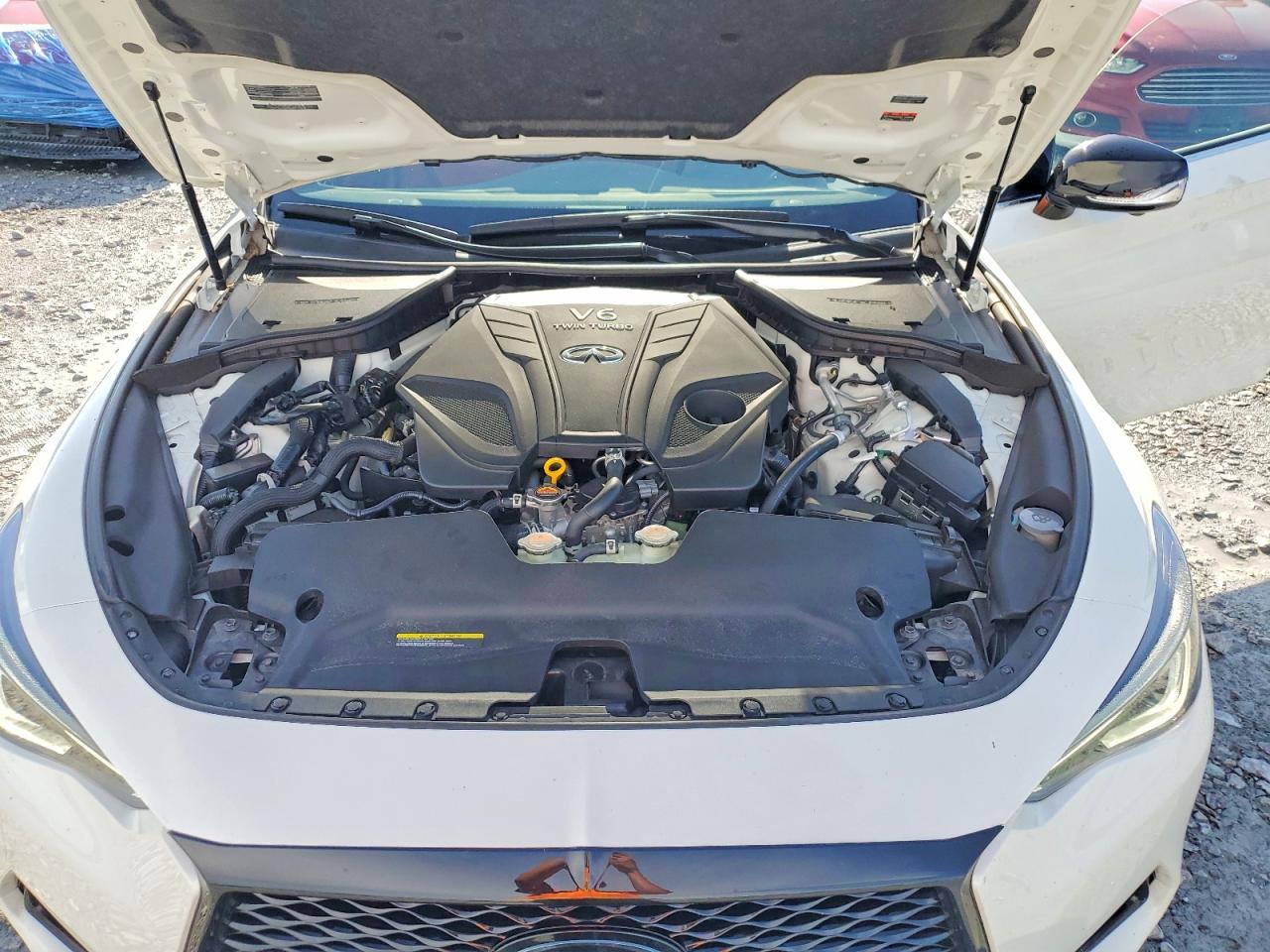 2022 Infiniti Q60 Red Sport 400 - zdjęcie 11