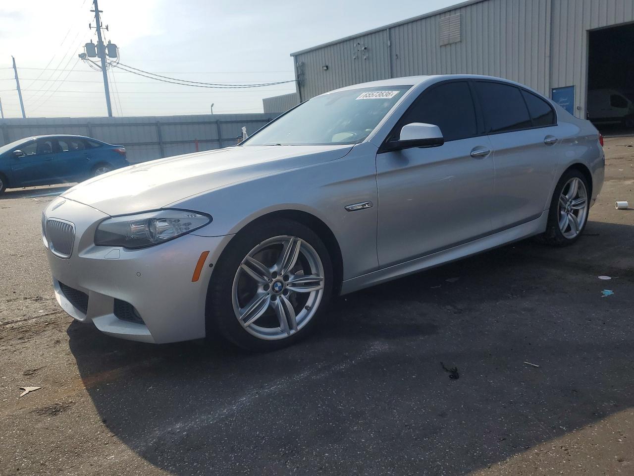 2013 BMW 550 I - zdjęcie główne