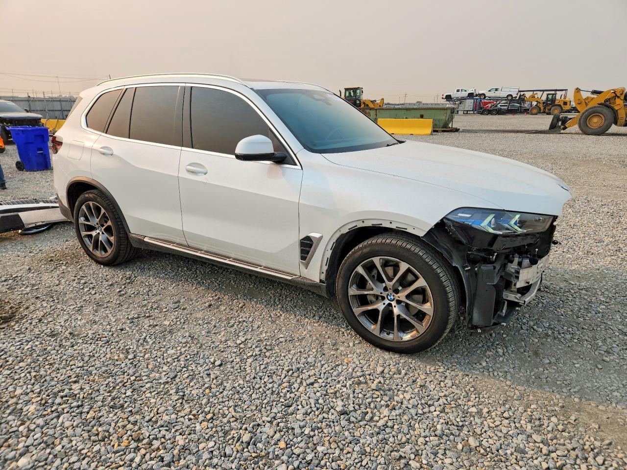 2024 BMW X5 xDrive40I - zdjęcie 4