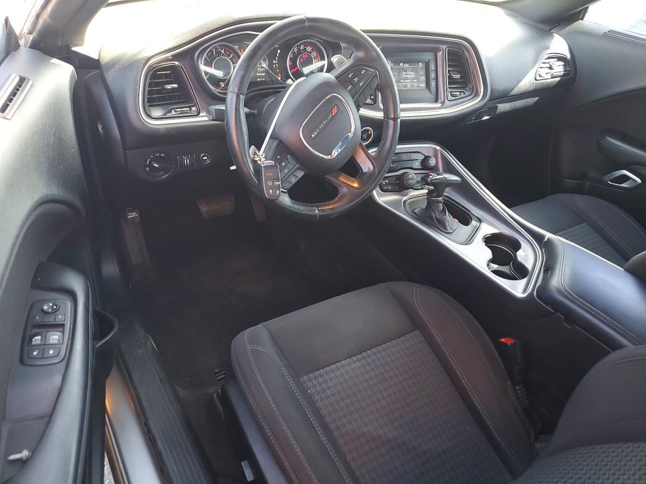 2015 Dodge Challenger Sxt - zdjęcie 8