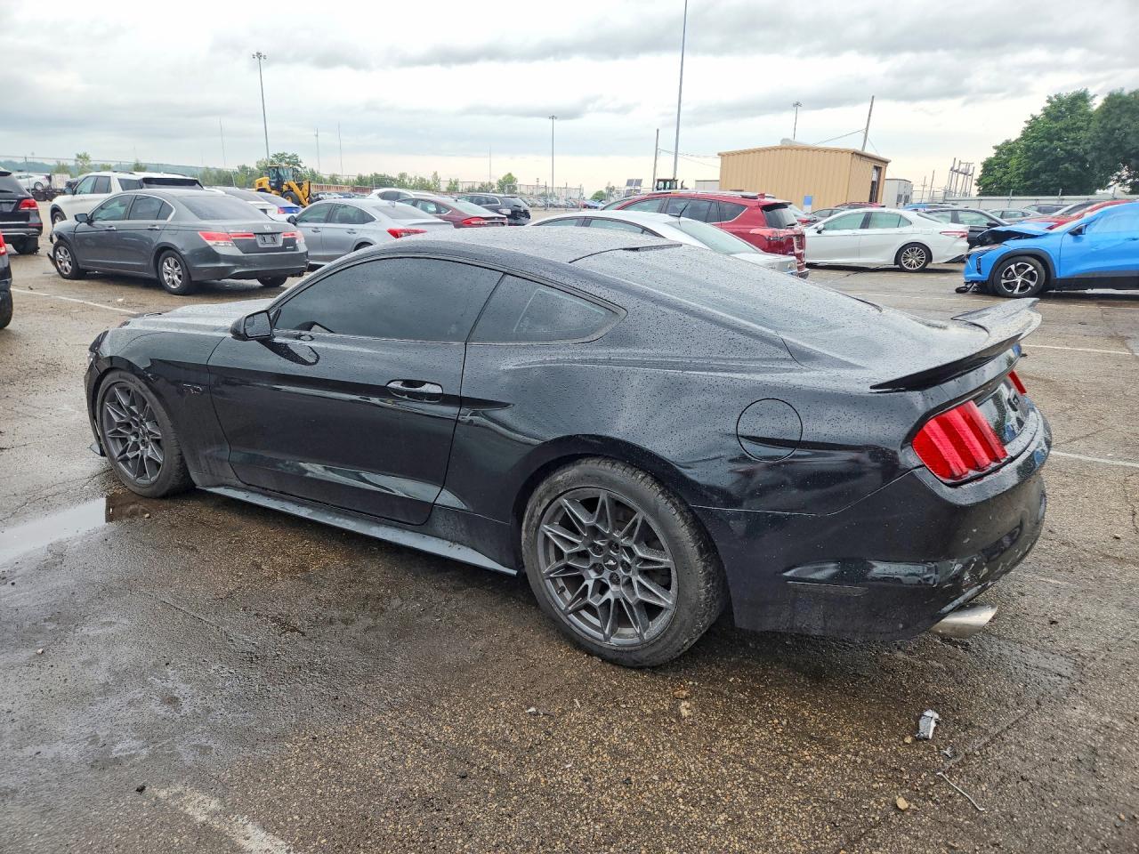 2016 Ford Mustang Gt - zdjęcie 2