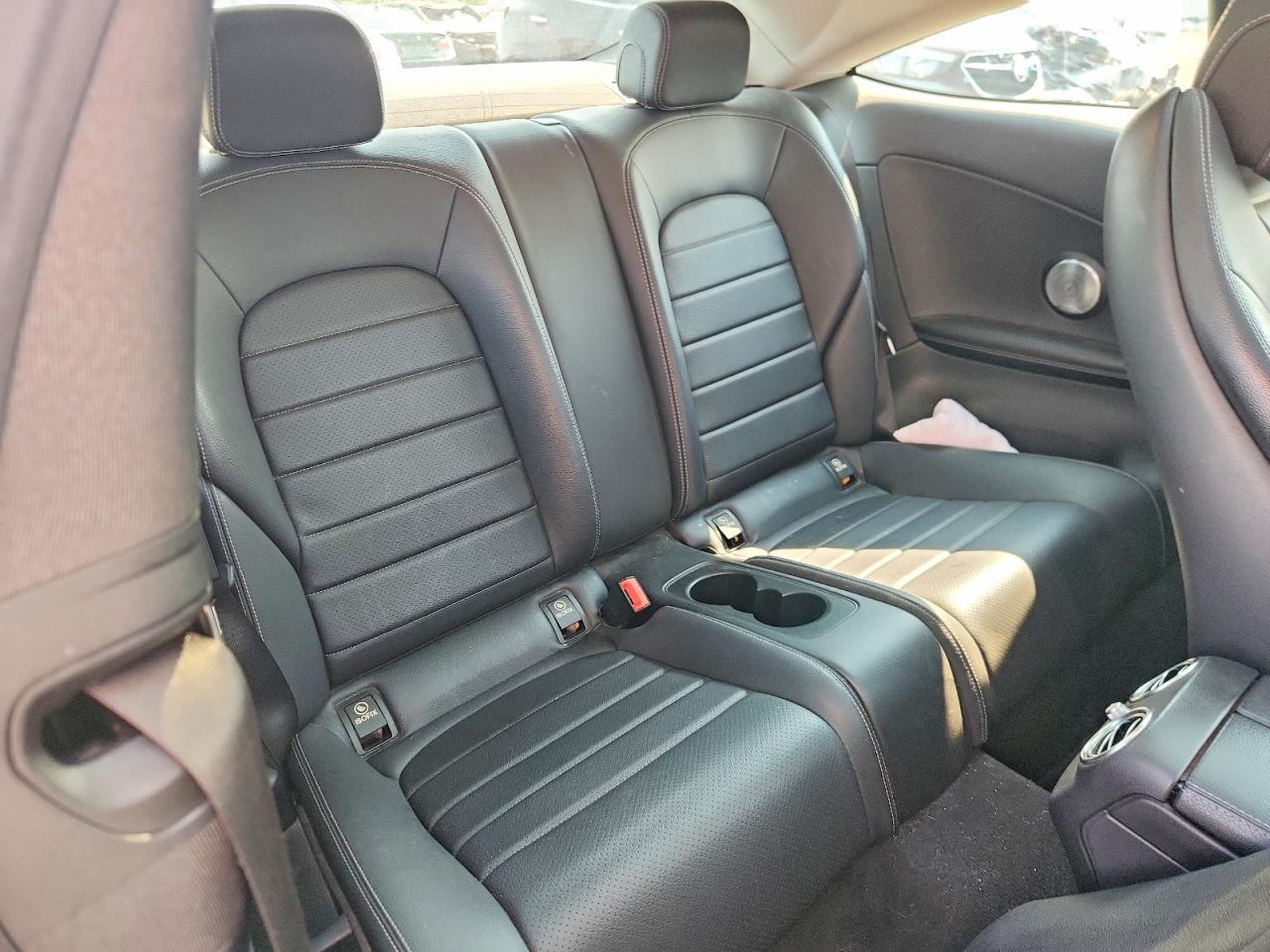 2017 Mercedes-Benz C 300 4Matic - zdjęcie 10
