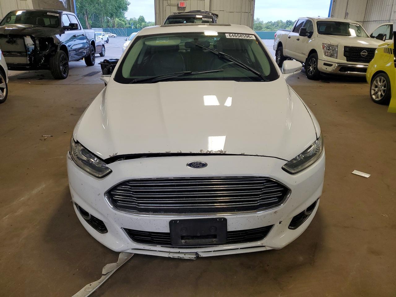 2015 Ford Fusion Titanium - zdjęcie 5