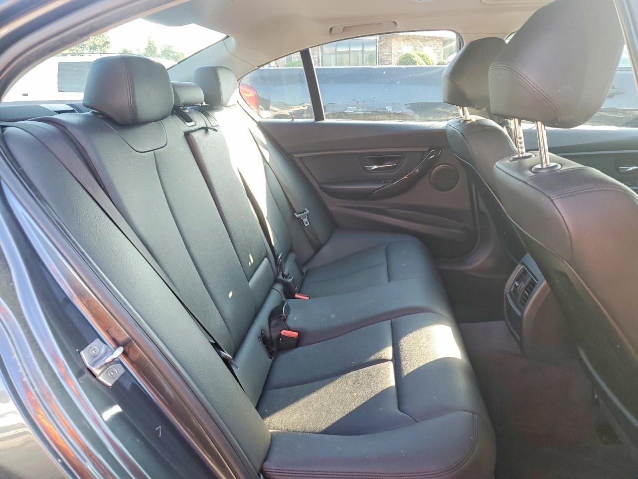 2017 BMW 320 Xi - zdjęcie 10