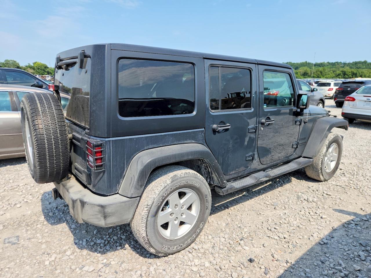 2016 Jeep Wrangler Unlimited Sport - zdjęcie 3