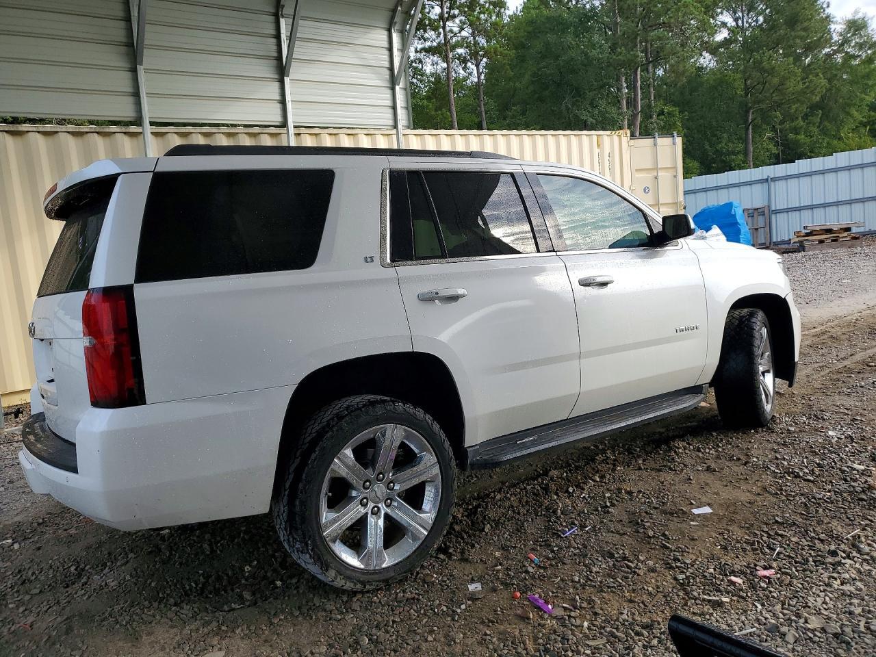 2016 Chevrolet Tahoe C1500 Lt - zdjęcie 3