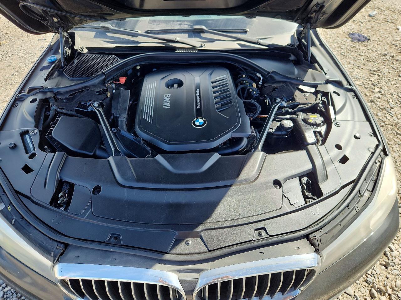 2016 BMW 740 I - zdjęcie 11