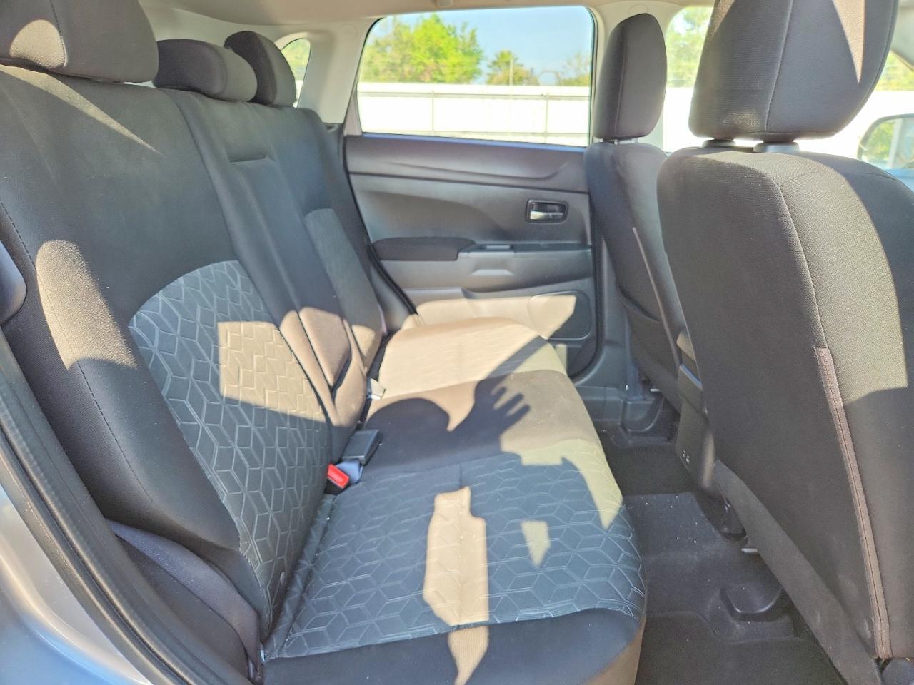 2024 Mitsubishi Outlander Sport S/Se - zdjęcie 10