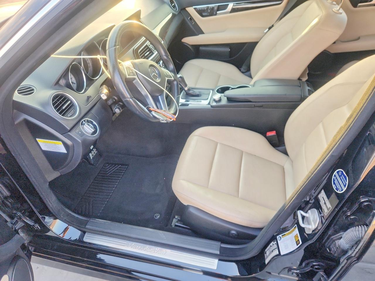 2013 Mercedes-Benz C 300 4Matic - zdjęcie 7