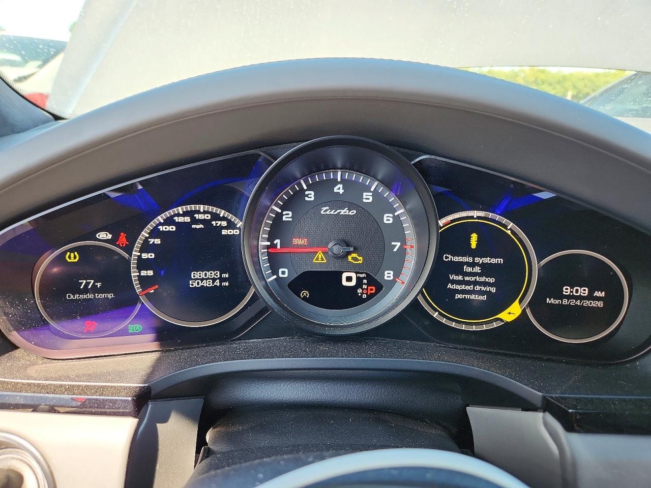 2019 Porsche Cayenne Turbo - zdjęcie 9