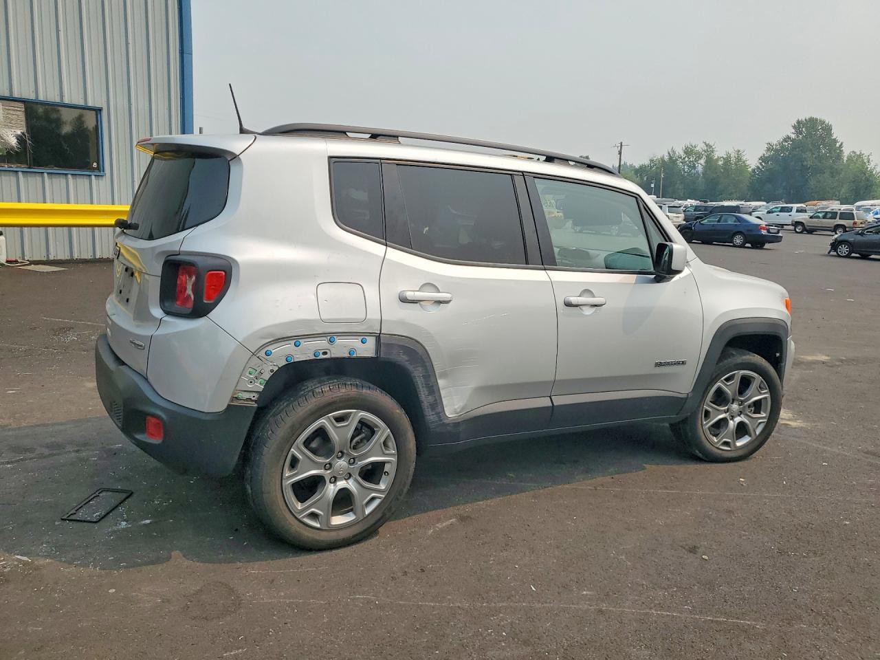 2019 Jeep Renegade Latitude - zdjęcie 3