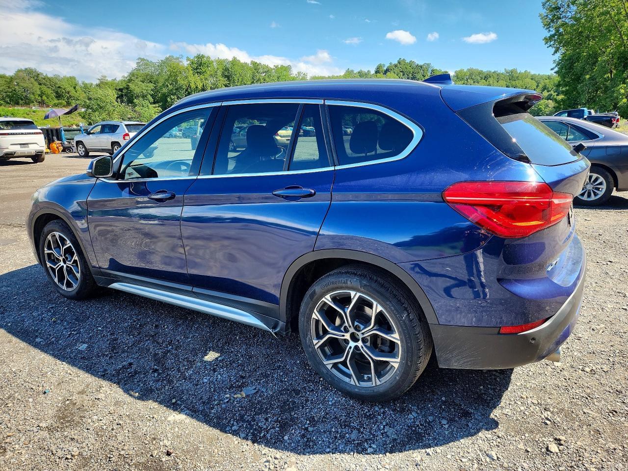 2020 BMW X1 xDrive28I - zdjęcie 2